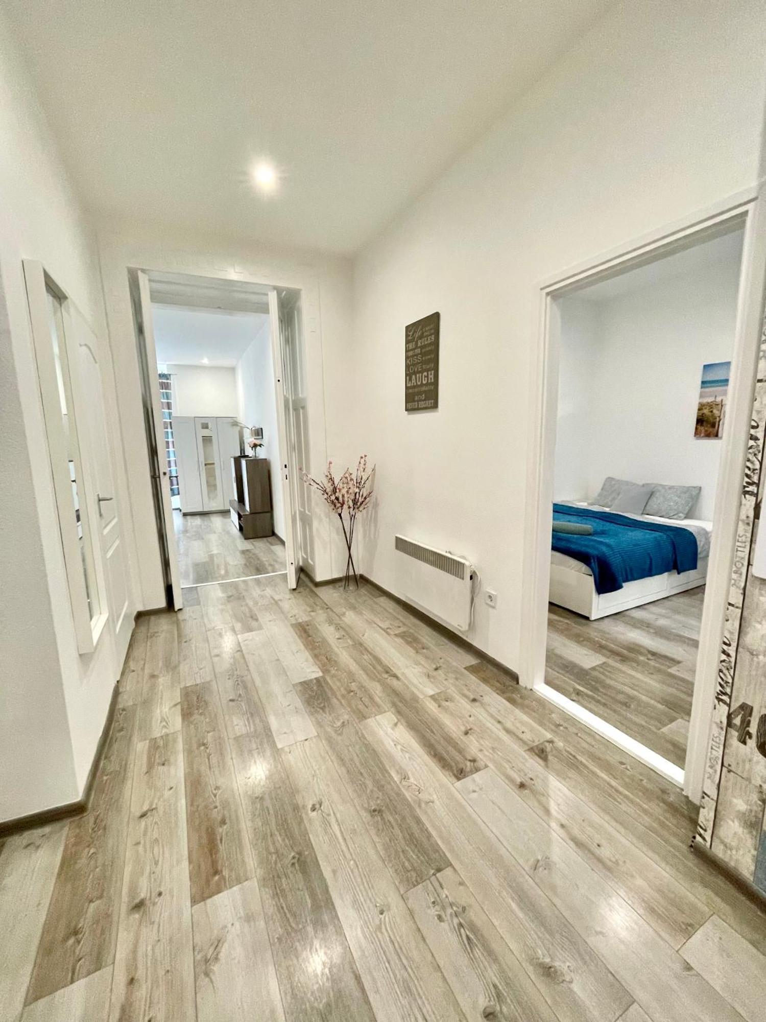Relax Home With 2 Bedroom, 2 Bathroom For 6 People In The City Centre Free Coffee Budapest Bagian luar foto