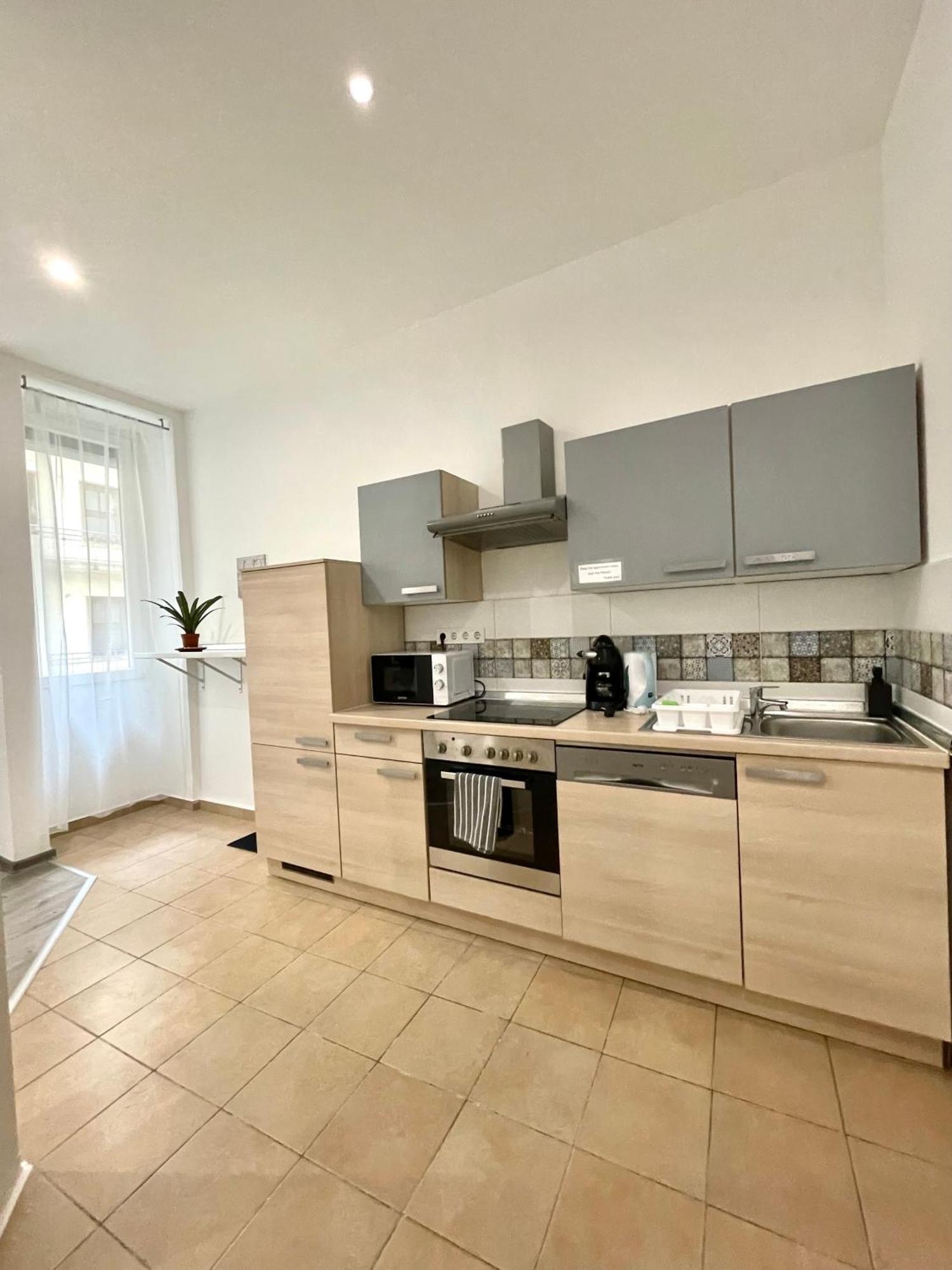 Relax Home With 2 Bedroom, 2 Bathroom For 6 People In The City Centre Free Coffee Budapest Bagian luar foto
