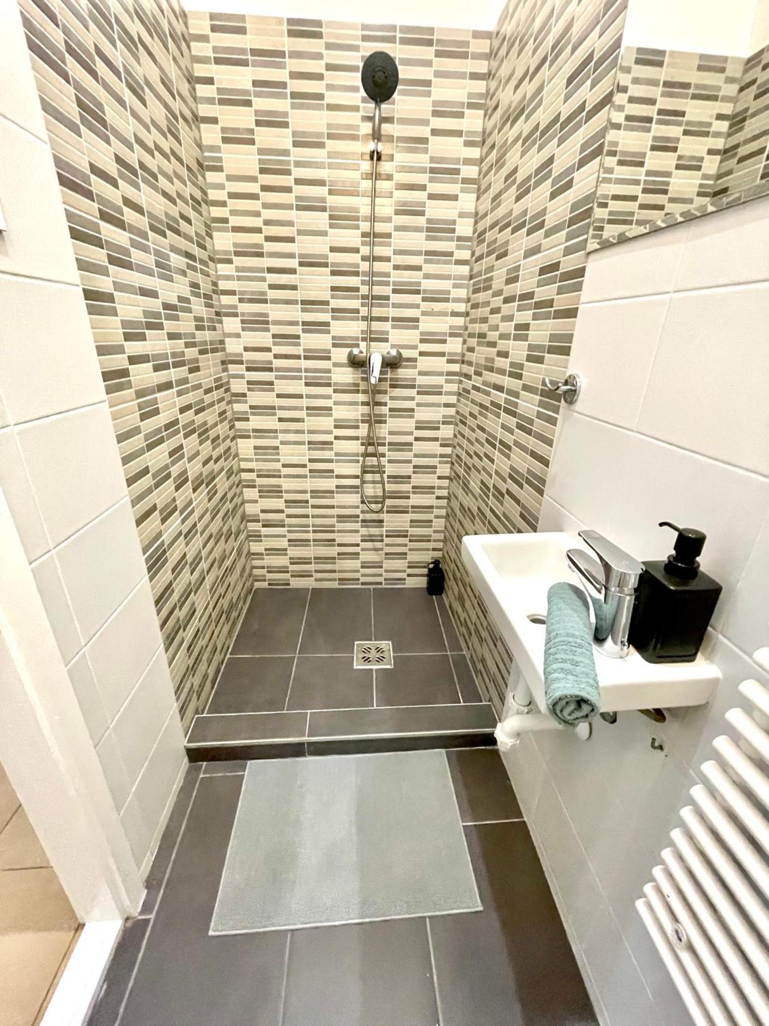 Relax Home With 2 Bedroom, 2 Bathroom For 6 People In The City Centre Free Coffee Budapest Bagian luar foto